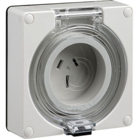 Picture of Easy56, Socket, 3 Pin, 15A, 250V, Less Enclosure